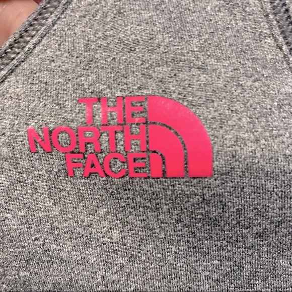 The North Face VERSITAS FEARLESS reversible pink & Heather Grey sports bra - Picture 3 of 8